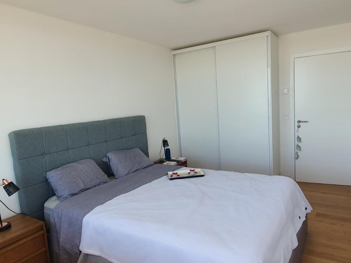 Modern First Line Beach Uy Apartment Montevideo