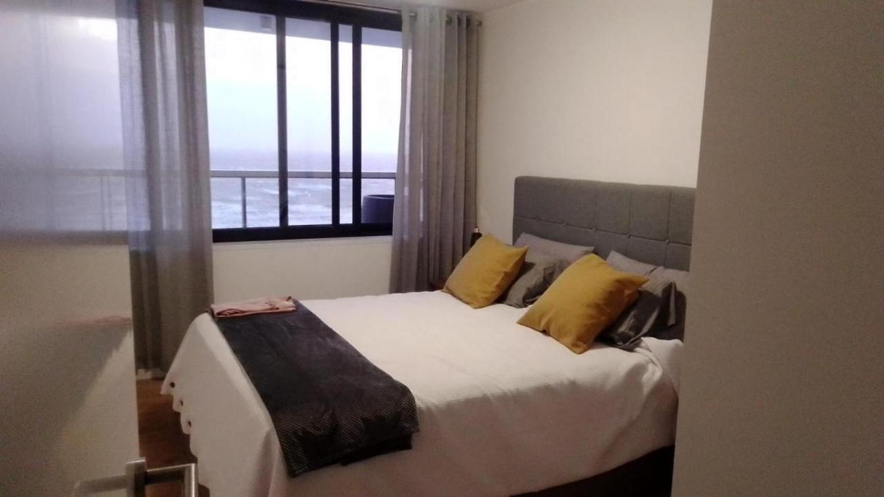 Modern First Line Beach Uy Apartment